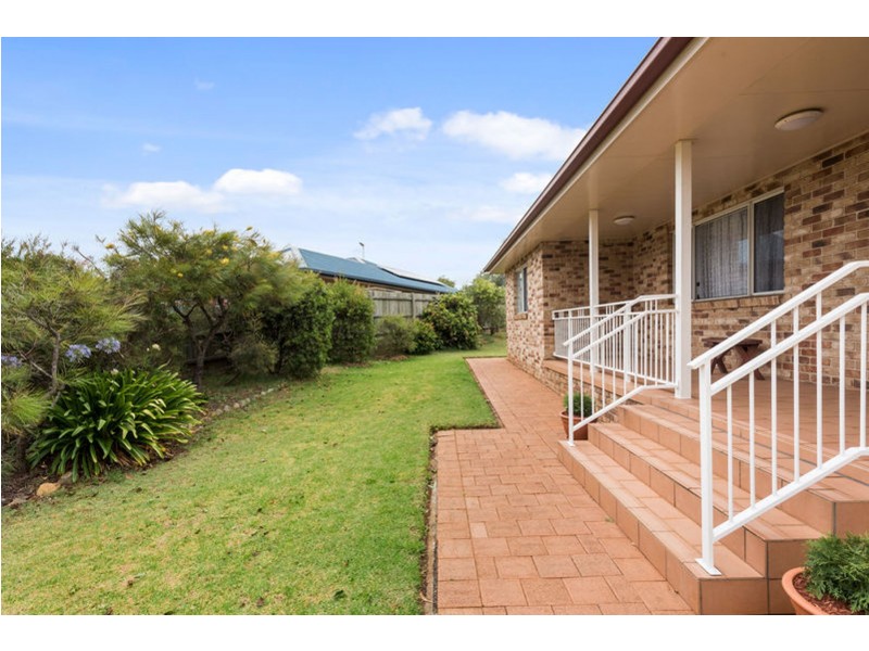 13-15 Chifley Court, Middle Ridge QLD 4350