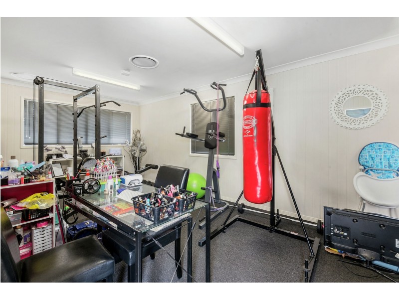 10 Karingal Court, Glenvale QLD 4350