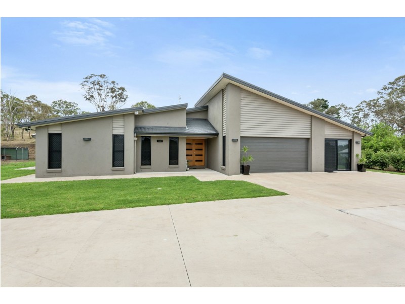 10 Karingal Court, Glenvale QLD 4350