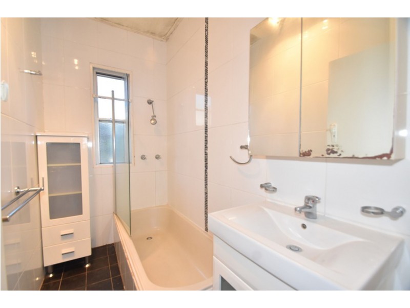 82 Long Street, Rangeville QLD 4350