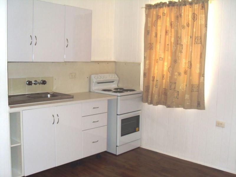 15/21 West Street, Newtown QLD 4350