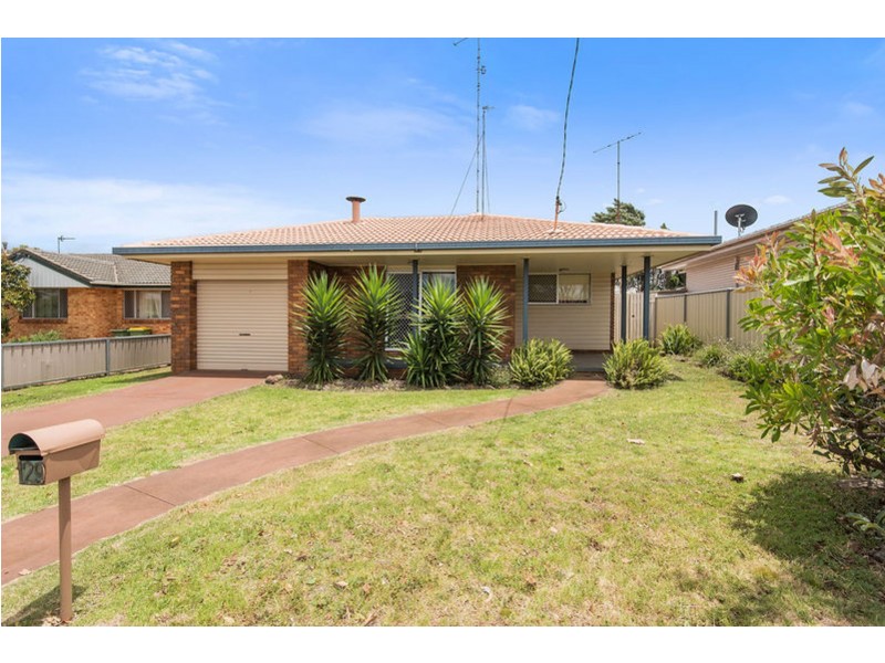 129 Drayton Road, Harristown QLD 4350