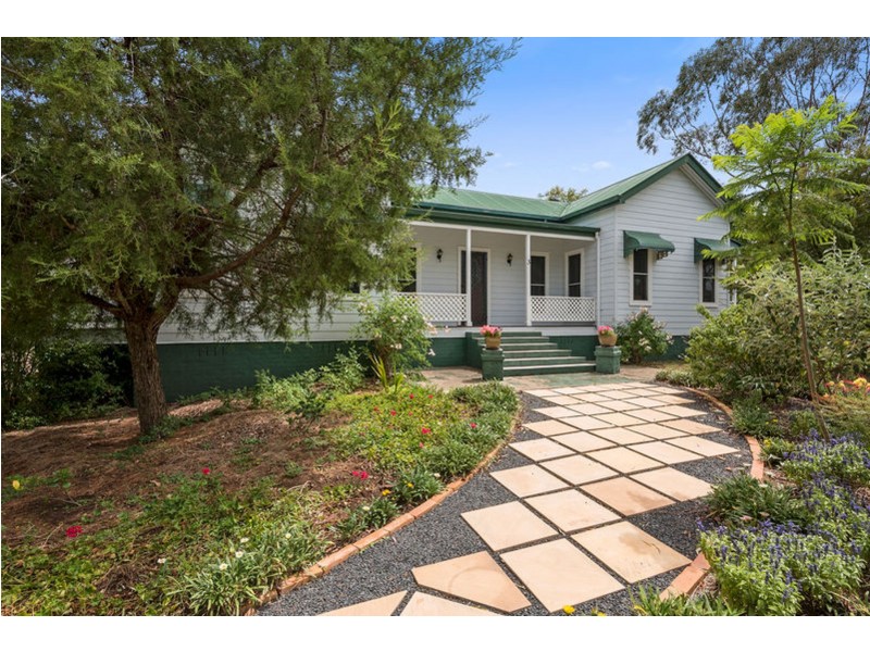 3 Kann Street, Goombungee QLD 4354