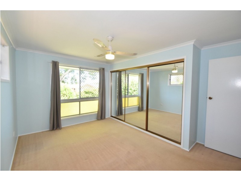 16 Arabian Street, Harristown QLD 4350