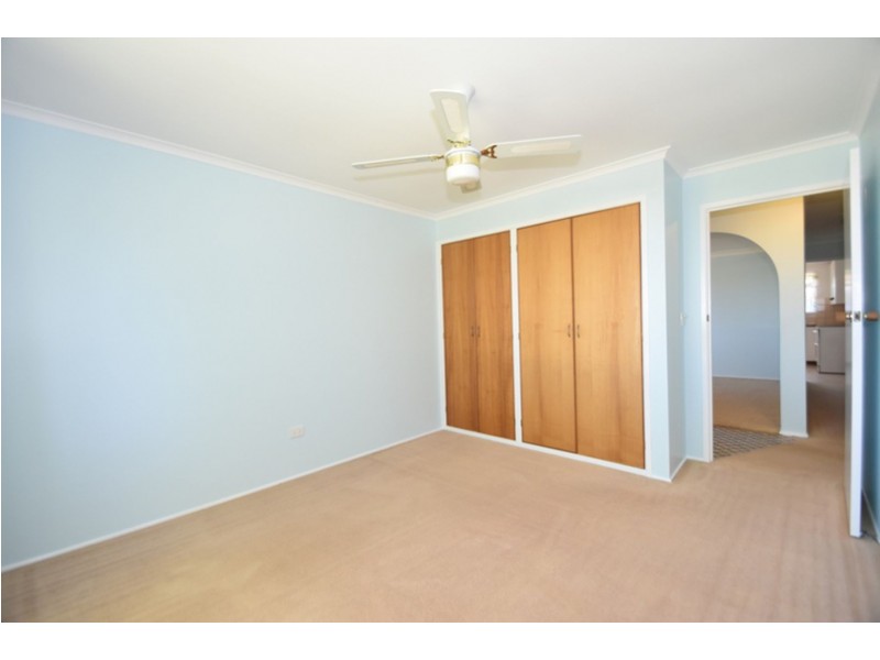 16 Arabian Street, Harristown QLD 4350
