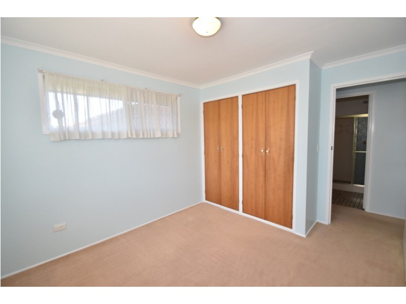 16 Arabian Street, Harristown QLD 4350