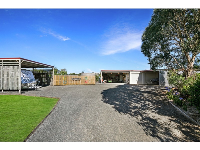 21 Colemans Road, Goombungee QLD 4354