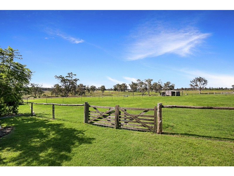 21 Colemans Road, Goombungee QLD 4354