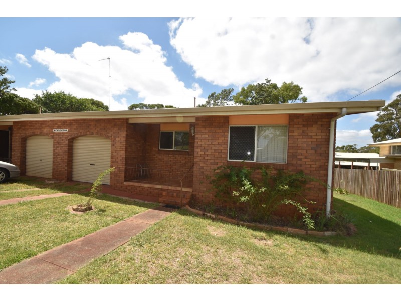 2/18a Ladner Street, Drayton QLD 4350