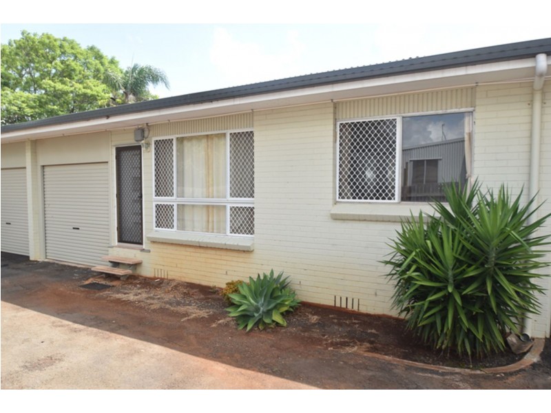 2/30 Wilma Street, Centenary Heights QLD 4350