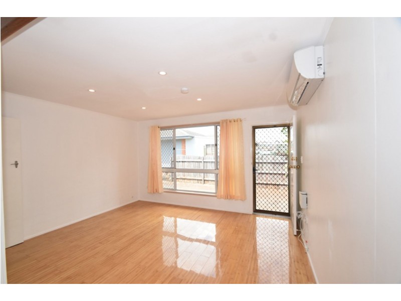 2/30 Wilma Street, Centenary Heights QLD 4350