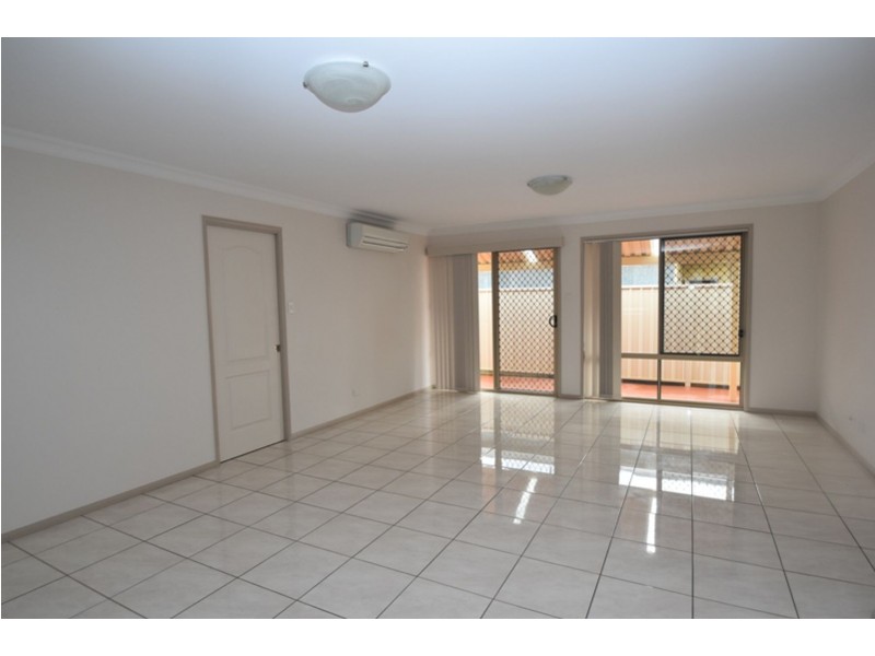 2/48 Cortess Street, Harristown QLD 4350