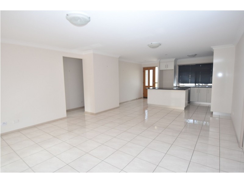 2/48 Cortess Street, Harristown QLD 4350