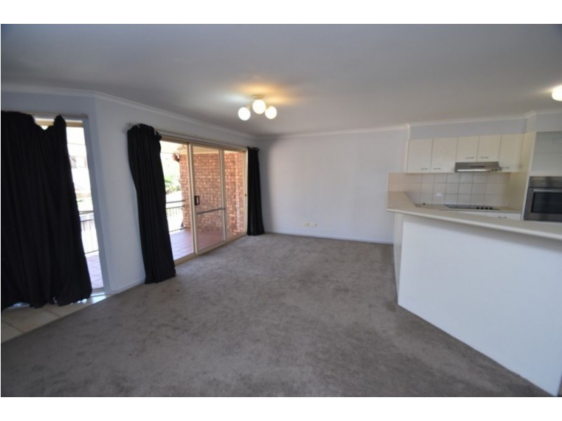 24/367 Margaret  Street, Newtown QLD 4350