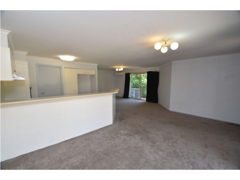 24/367 Margaret  Street, Newtown QLD 4350