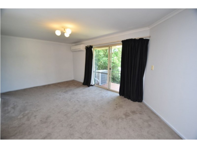 24/367 Margaret  Street, Newtown QLD 4350