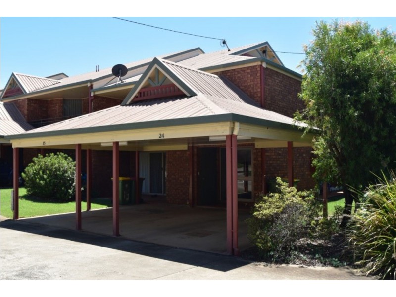 24/367 Margaret  Street, Newtown QLD 4350