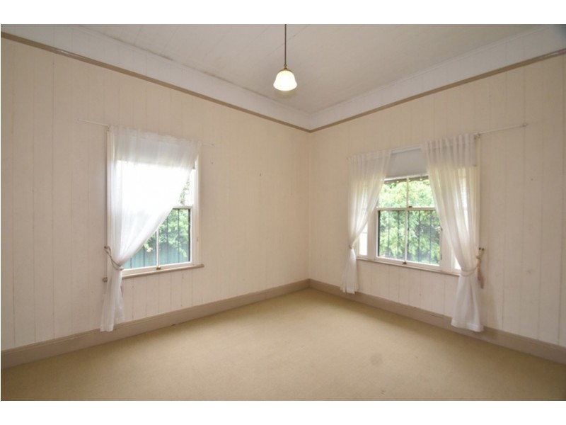 128 Hume Street, East Toowoomba QLD 4350