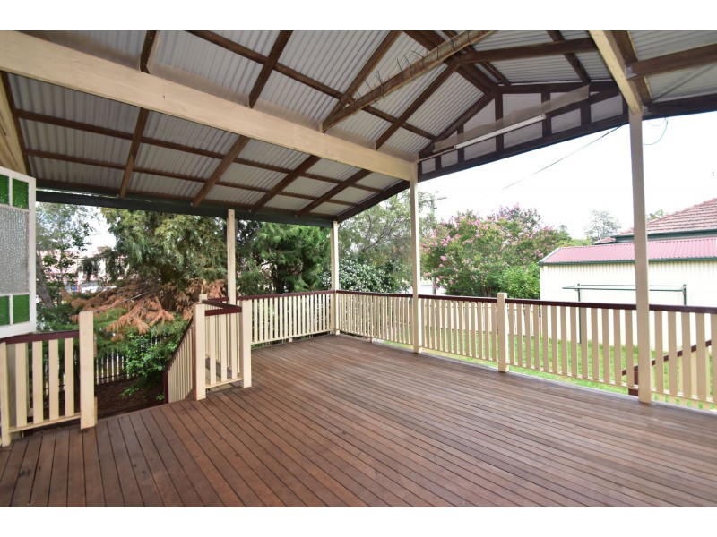 85 West Street, Newtown QLD 4350
