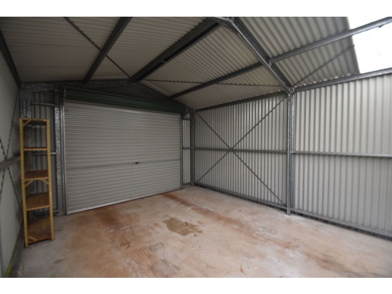 85 West Street, Newtown QLD 4350