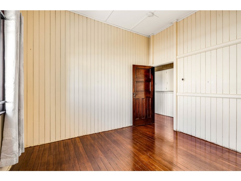 51 Mary Street, Mount Lofty QLD 4350