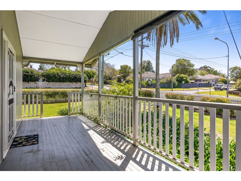 51 Mary Street, Mount Lofty QLD 4350
