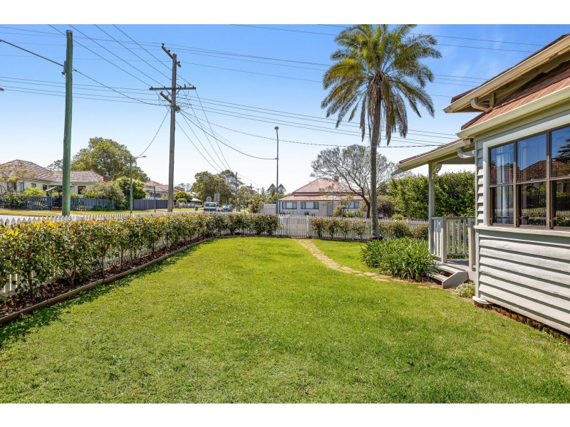 51 Mary Street, Mount Lofty QLD 4350