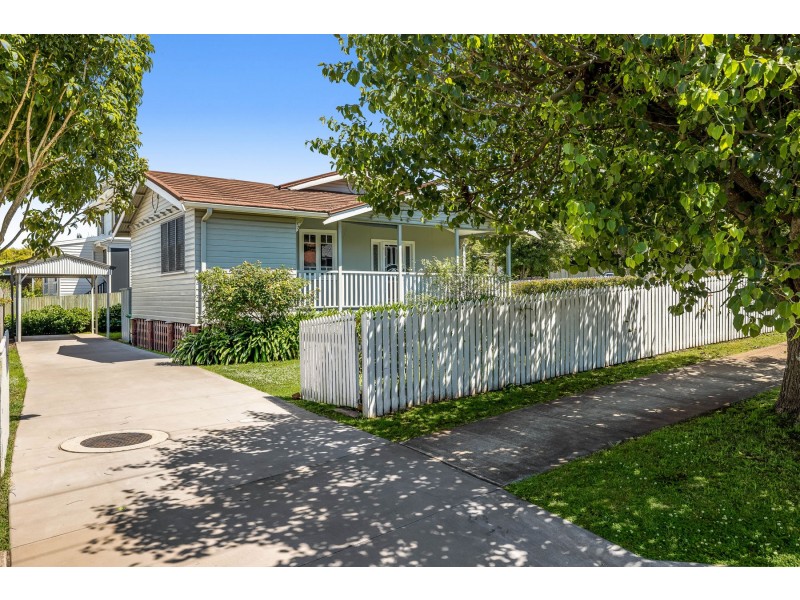 51 Mary Street, Mount Lofty QLD 4350