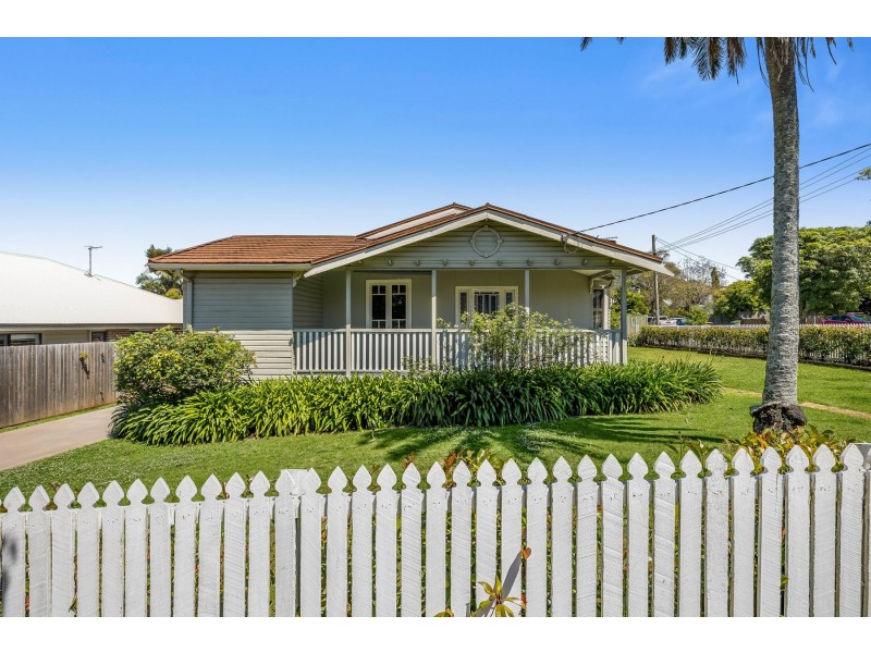 51 Mary Street, Mount Lofty QLD 4350