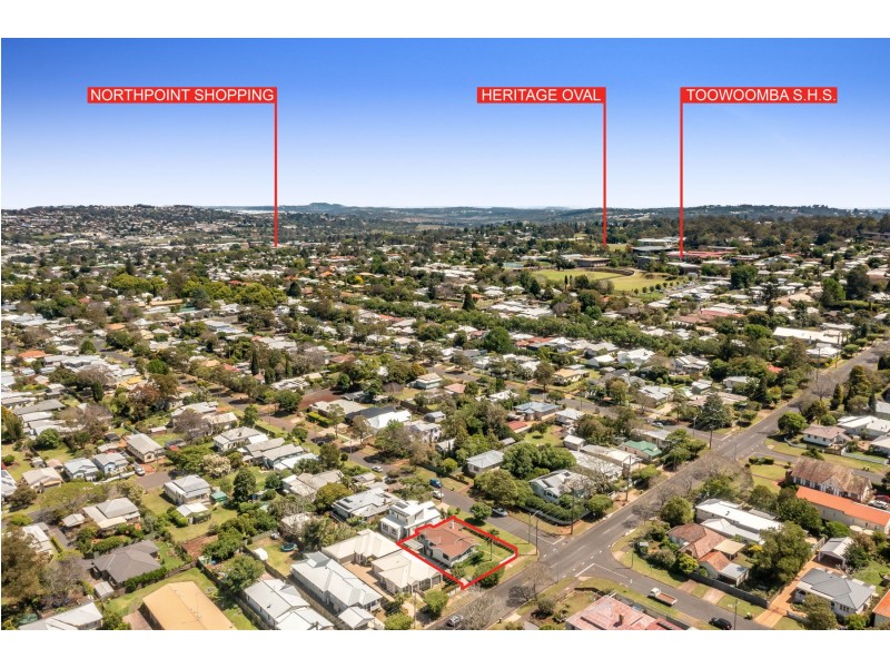 51 Mary Street, Mount Lofty QLD 4350