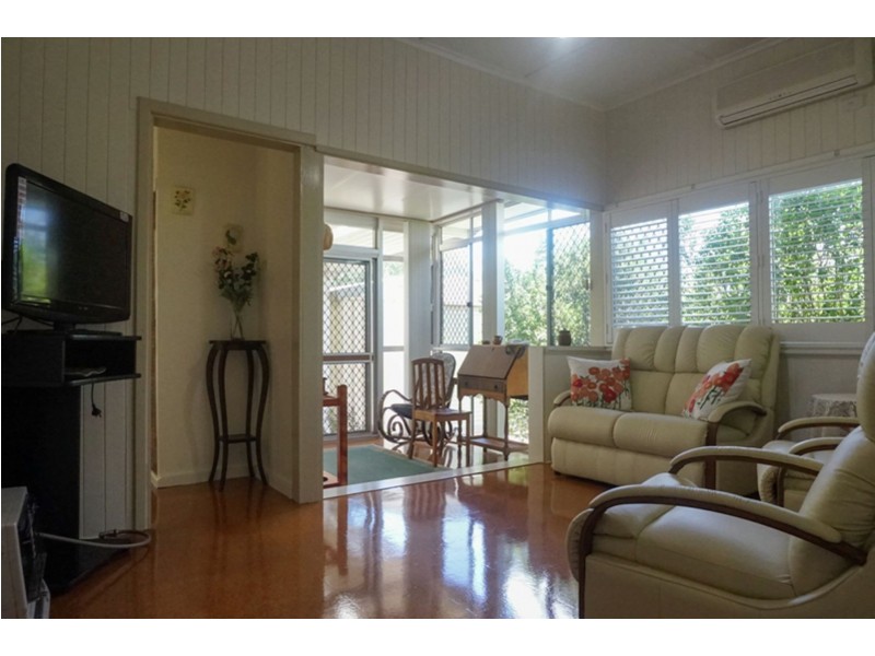 19 Weetwood Street, Newtown QLD 4350