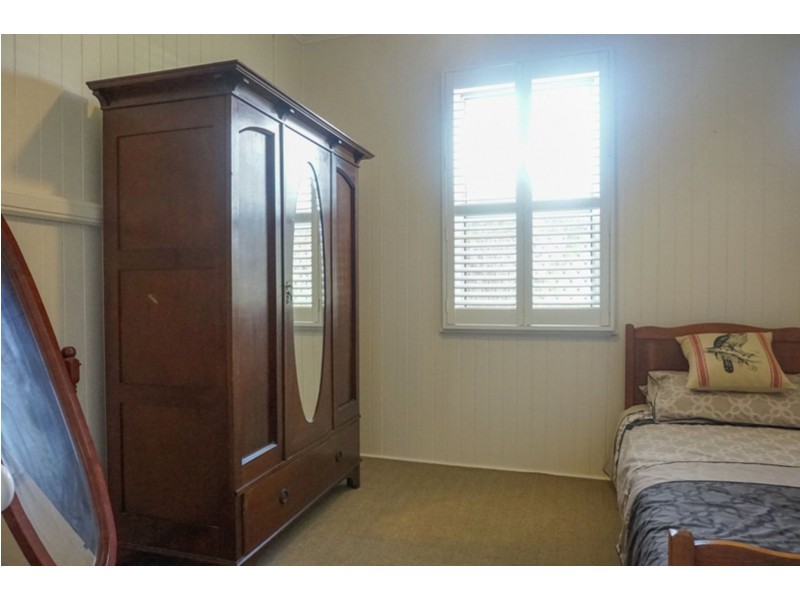 19 Weetwood Street, Newtown QLD 4350