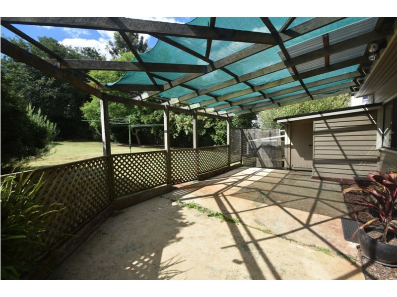 101 Bridge Street, Mount Lofty QLD 4350