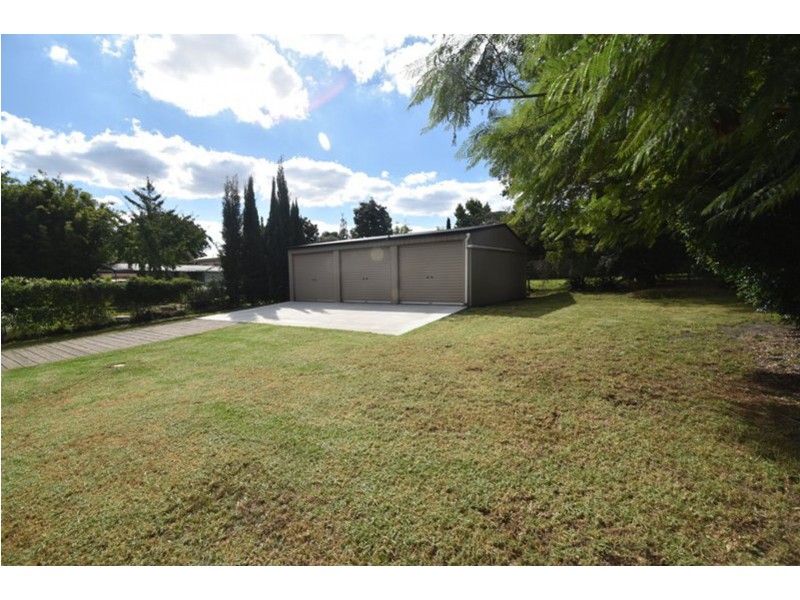 101 Bridge Street, Mount Lofty QLD 4350