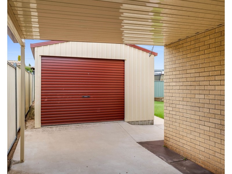 55 Sardon Street, Centenary Heights QLD 4350
