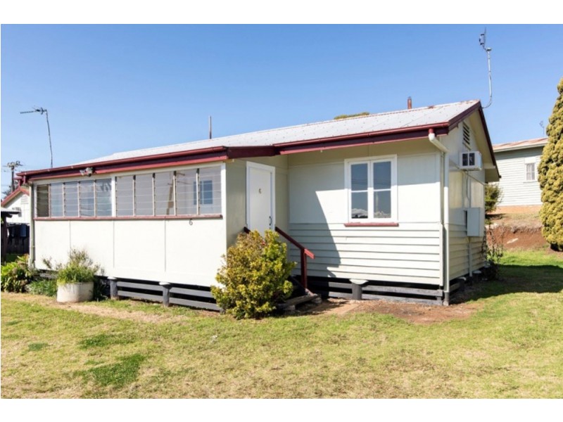 6/21 West Street, Newtown QLD 4350