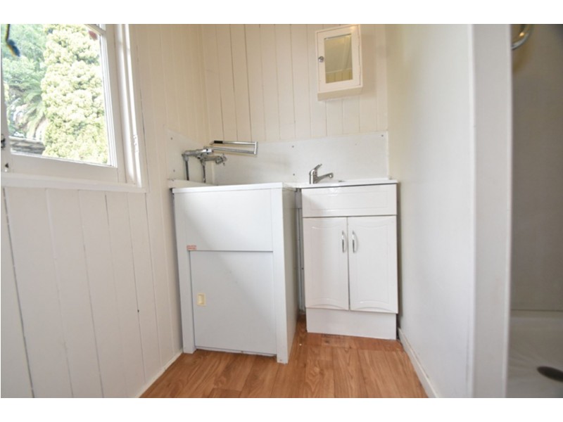 6/21 West Street, Newtown QLD 4350