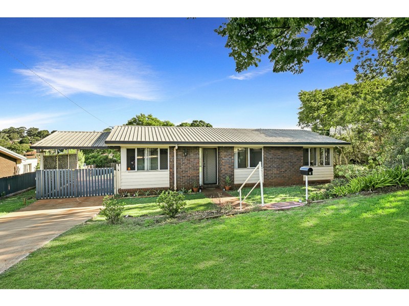6 Miranda Drive, Wilsonton Heights QLD 4350
