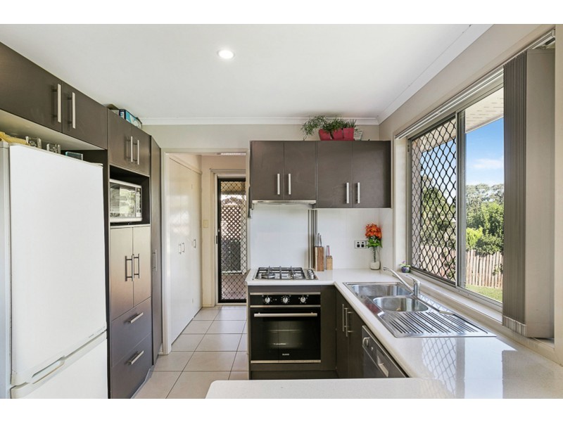 6 Miranda Drive, Wilsonton Heights QLD 4350