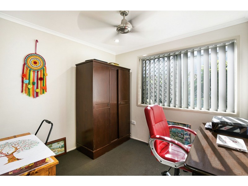 6 Miranda Drive, Wilsonton Heights QLD 4350