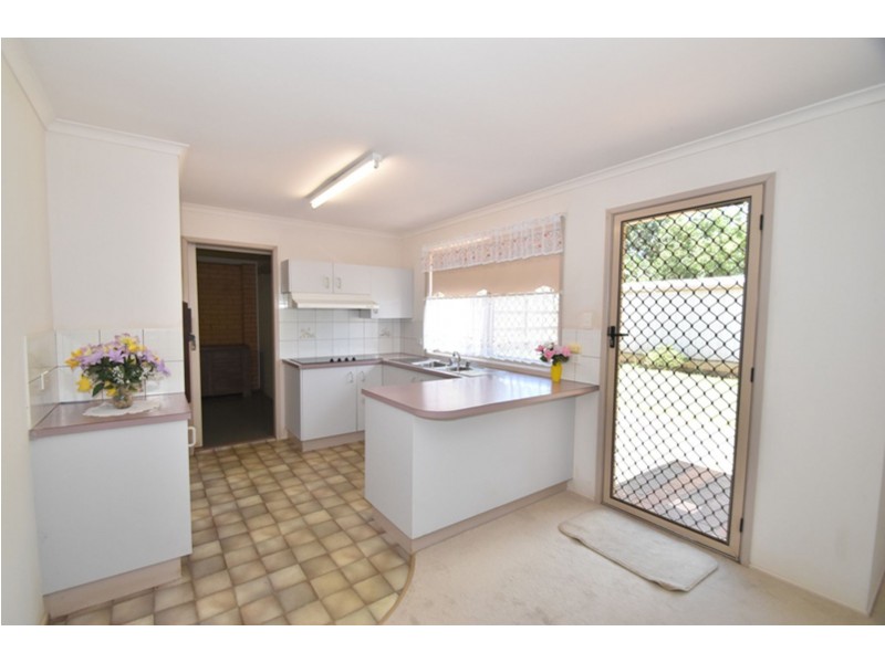 31 Riethmuller Street, Kearneys Spring QLD 4350