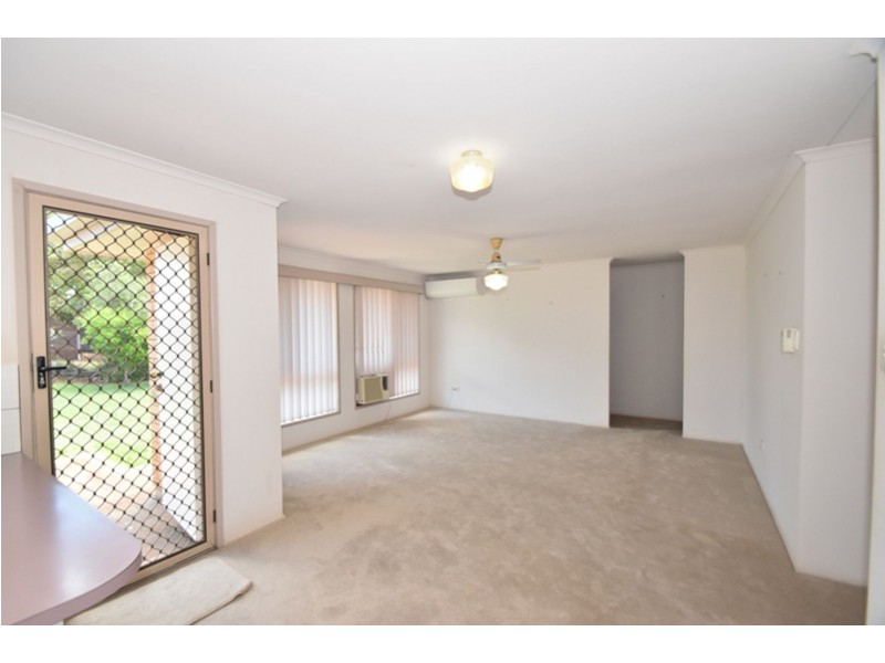 31 Riethmuller Street, Kearneys Spring QLD 4350