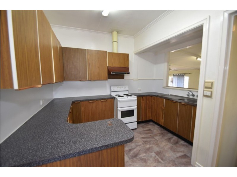 12 Butt Street, Harristown QLD 4350