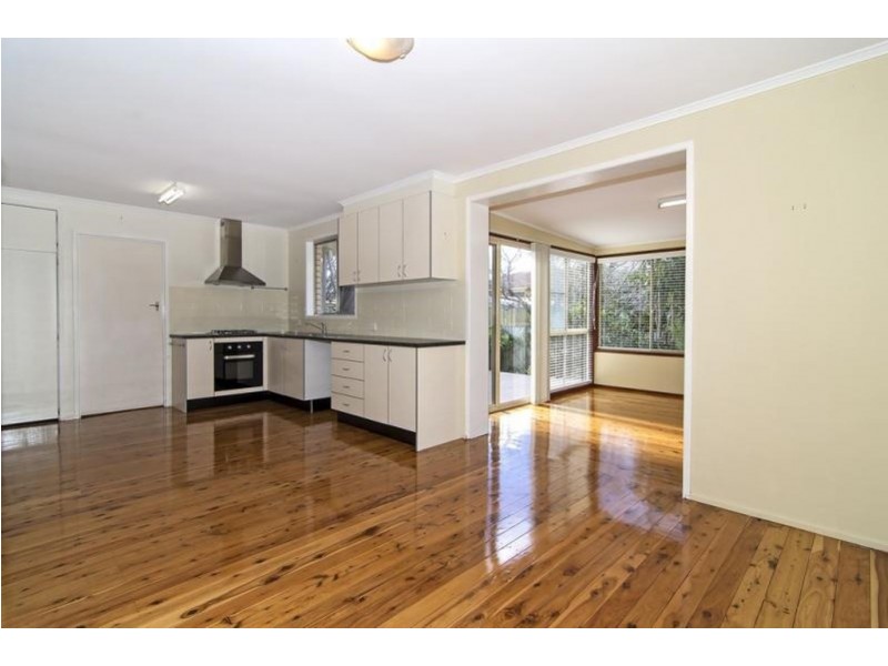 4 Raelyn Street, Centenary Heights QLD 4350