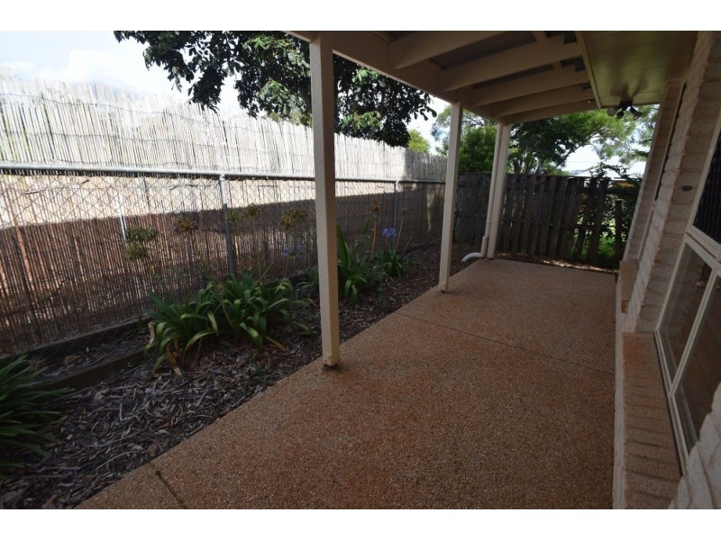 14b Barry Street, Mount Lofty QLD 4350