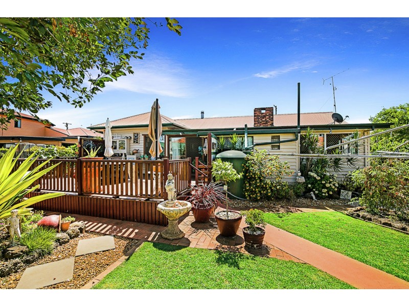 56 Drayton Road, Harristown QLD 4350