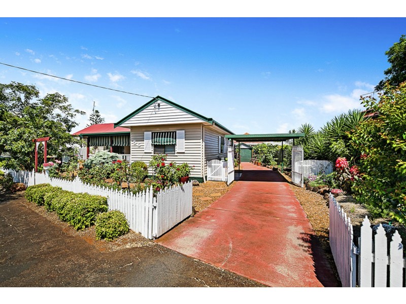 56 Drayton Road, Harristown QLD 4350