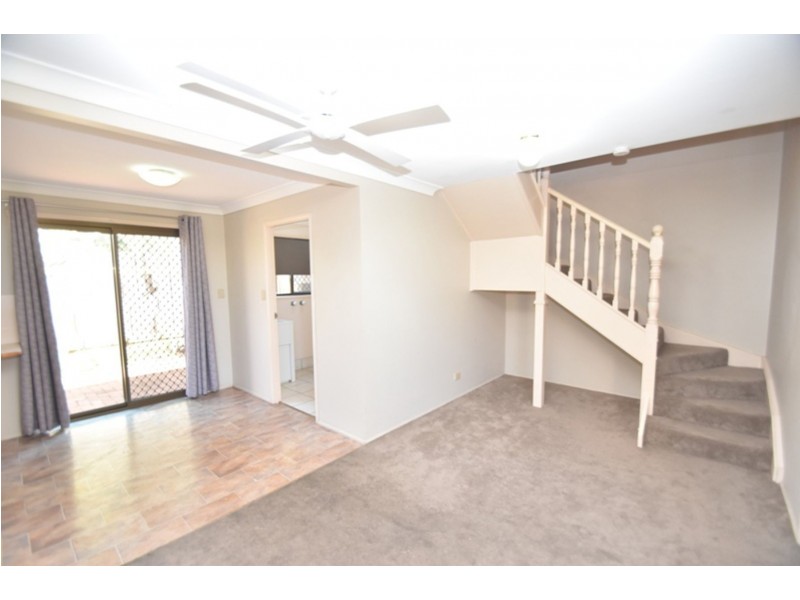 7/251 Herries Street, Newtown QLD 4350