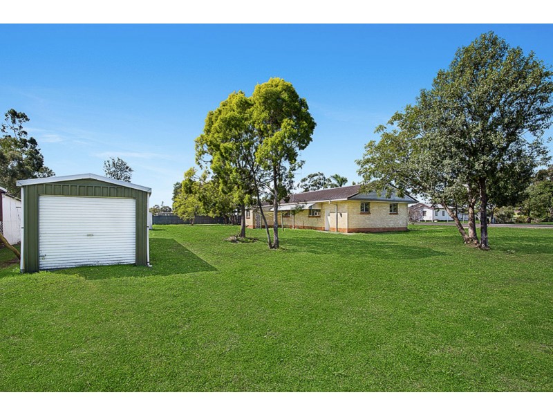 8 West Street, Oakey QLD 4401