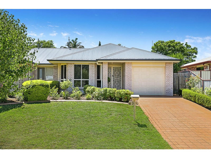 2/14 Village Court, Glenvale QLD 4350